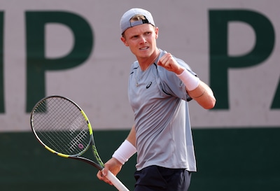LIVE Roland Garros | Jesper de Jong op weg naar laatste zestien na indrukwekkende start in vijfde set