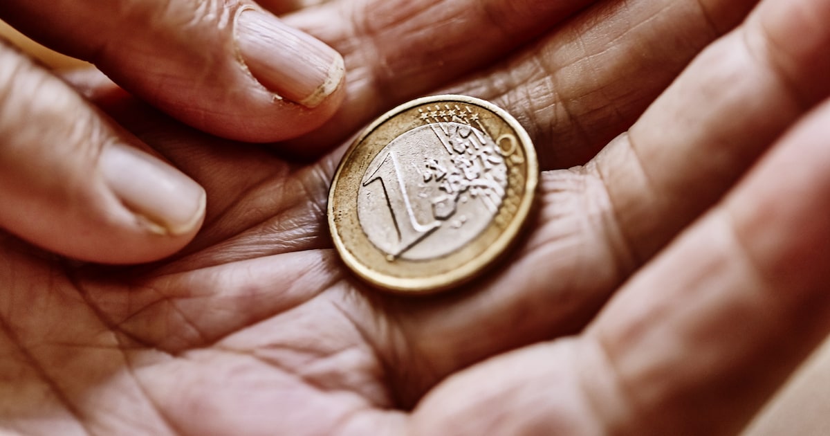 1 euro per maand veroor­zaakt totale onrust binnen senioren­ver­e­ni­ging: ‘Een aantal leden steekt,