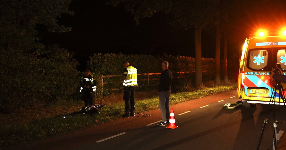Fietser gewond door aanrijding met auto in Uden.