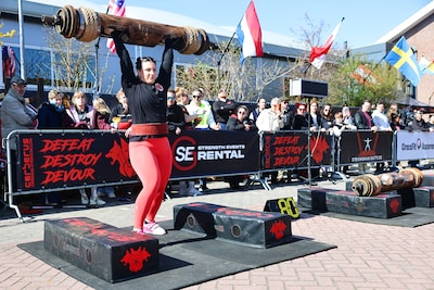Sterksten van Europa tillen auto’s en boomstammen in Asperen: ‘We zijn trots dat niemand doping gebr