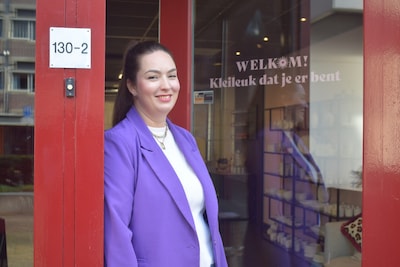 Jade (35) opent de eerste keramiekstudio van Tilburg: 'De inrichting wordt nog bonter'