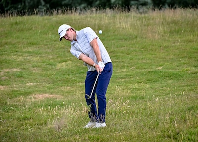 Tilburgse profgolfer Lars (23) wil naar top honderd: ‘Al is het een potje pingpongen, dat wil ik winnen’