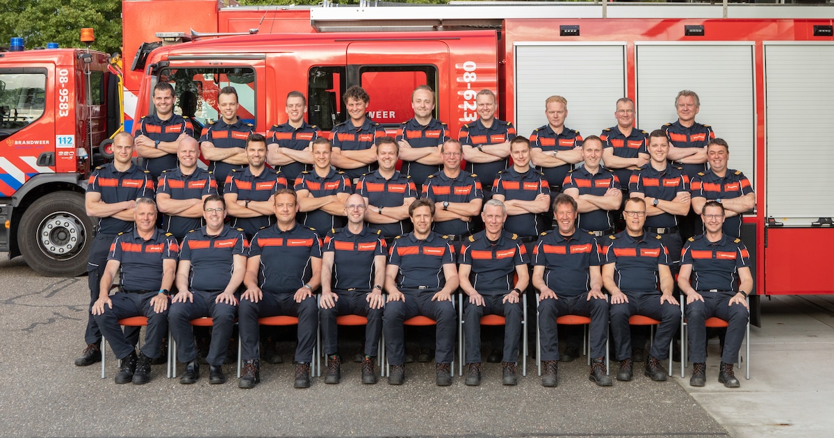 Hoog tijd voor een nieuwe ‘heldenfoto’ en hockeyers Wageningen gehuldigd