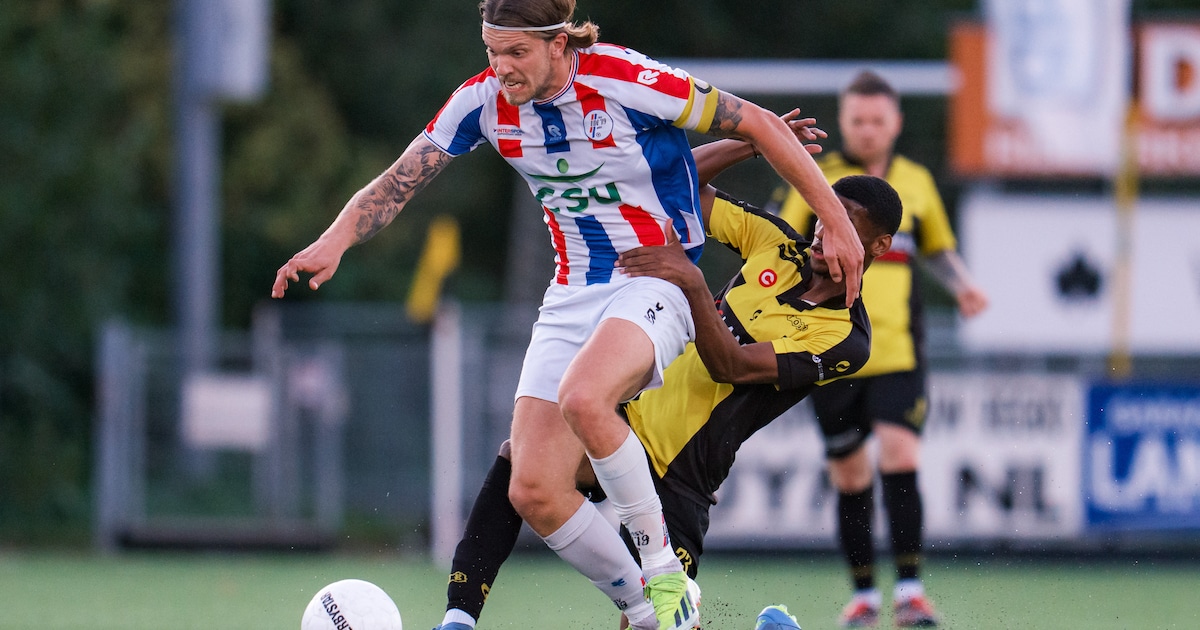 Met schitterende treffer van eigen helft hielp Lowie van Zundert UDI’19 op weg naar ruime zege op Do