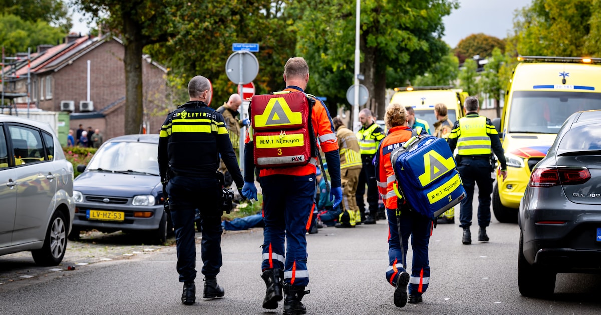 Meisje (10) zwaargewond bij aanrijding met auto in Tilburg, traumahelikopter geland