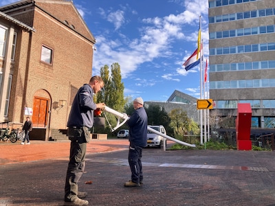 Eindhoven strijkt na vier jaar de Oekraïense vlag, monument op Clausplein