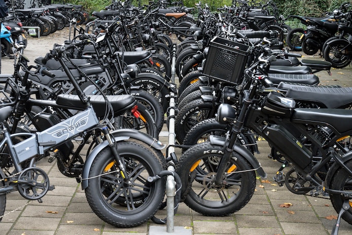 Steeds meer leerlingen komen op een fatbike: zo lossen middelbare ...