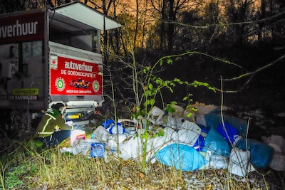 ‘Cocktail aan afvalstoffen’ uit vastgelopen drugswagen in Eindhovense bodem beland