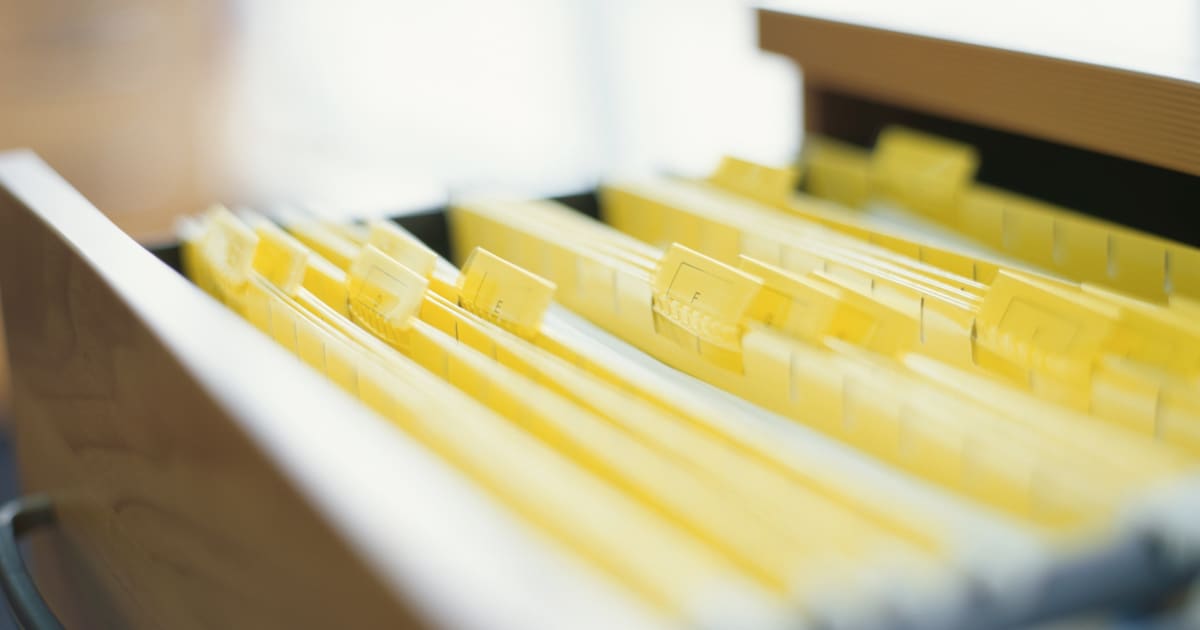 Historische boerenarchieven overgedragen aan heemkundekringen Schaijk-Reek en Zeeland