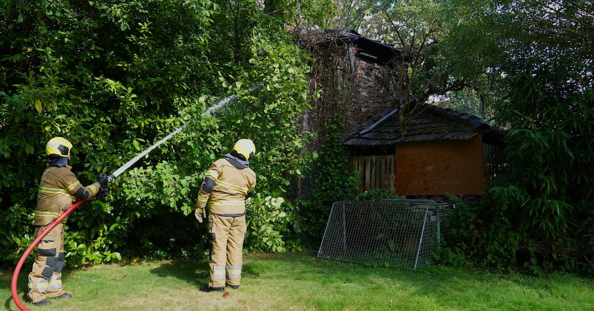 Schuurtje in brand in Boxtel, omgevallen kaars mogelijk oorzaak