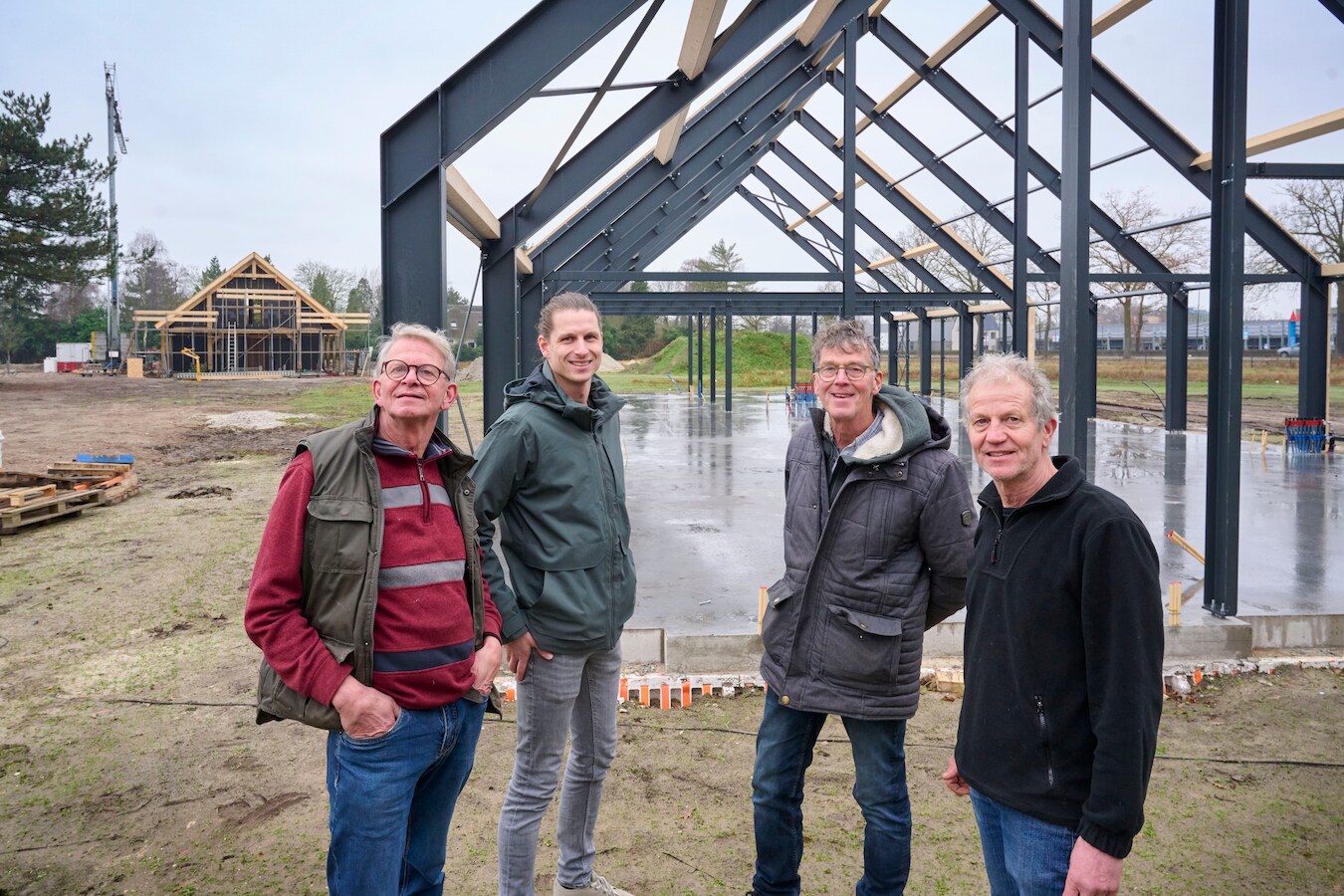 Bloemenwinkel met pluktuin erbij: Cor van Schie verkast | Foto | bd.nl