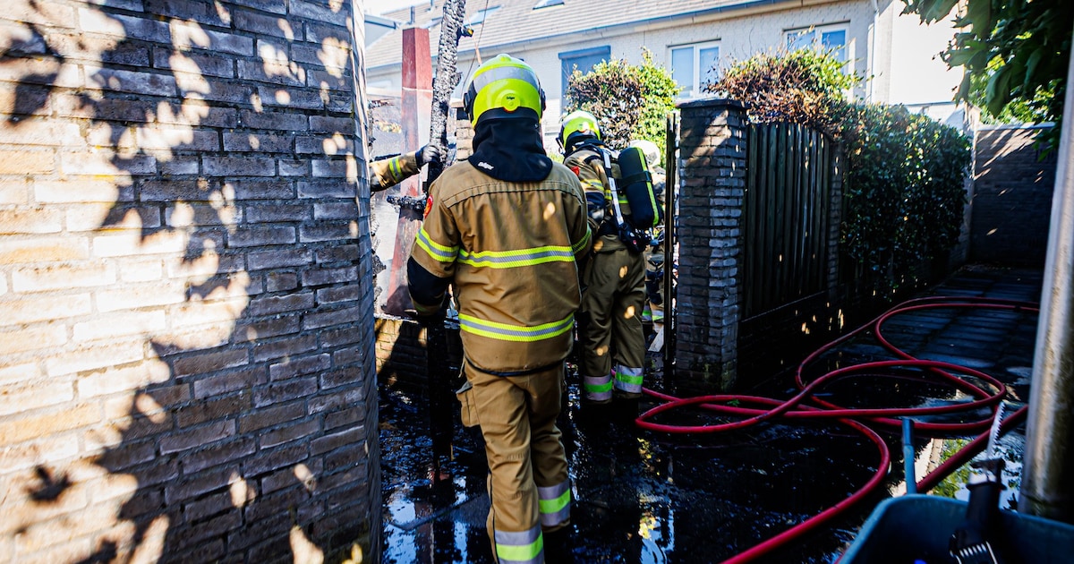Fietsaccu zorgt voor schuurbrand in Schijndel, schuurtje volledig verwoest