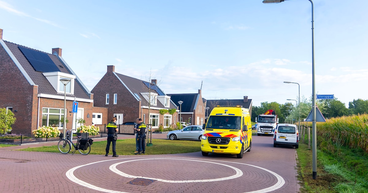 Fietser nagekeken in ambulance na mogelijke botsing met auto in Lith.