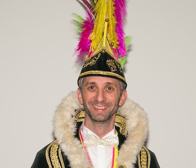 Hoogheid Bart (Lammers) gaat voorop bij de Brandeliers