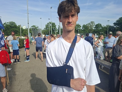 Sjuul Pubben (HC Tilburg) uit de wedstrijd gebeukt: ‘Ik vond dit meer dan groen’