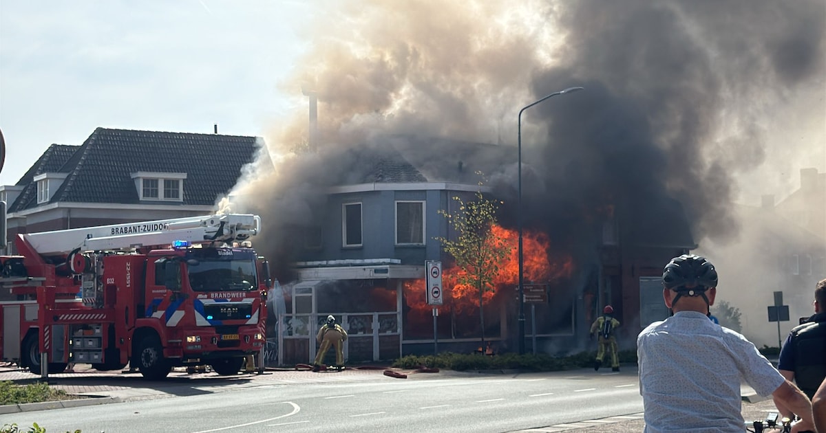 Middelbrand op Lensheuvel in Reusel