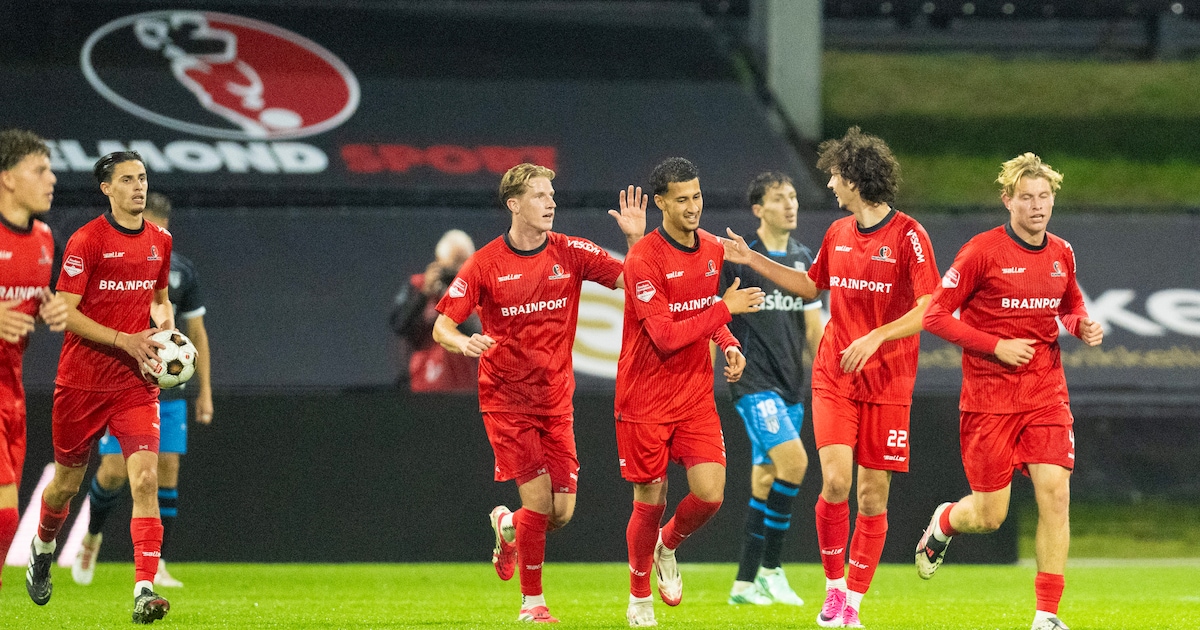 Helmond Sport verpest periodefeestje Heracles Almelo na tumultueus duel ...