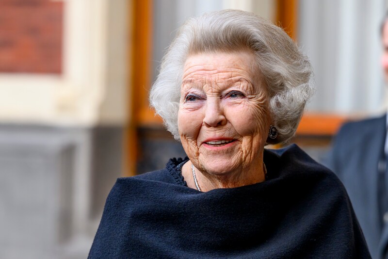 Paarden, labradors en een brutale papegaai: zo vult jarige Beatrix (88 ...
