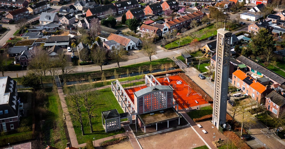 Hoe los je een woningcrisis op door huizen te slopen? Verkas dorp Moerdijk naar Lage Zwaluwe