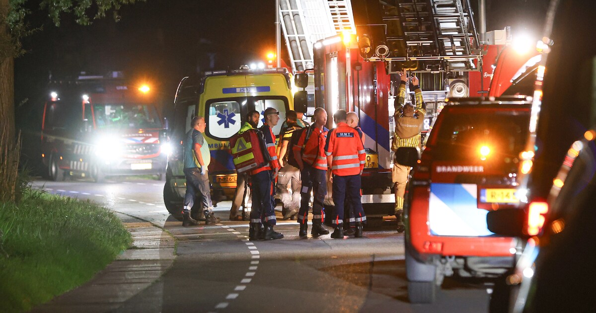 Twee jongvolwassenen omgekomen bij ongeluk in Flevoland, drie mensen gewond.