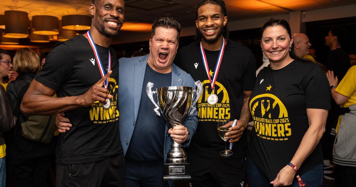 Met vallen en opstaan werd Heroes onder Bob van Oosterhout een van de beste basketbalclubs van Neder