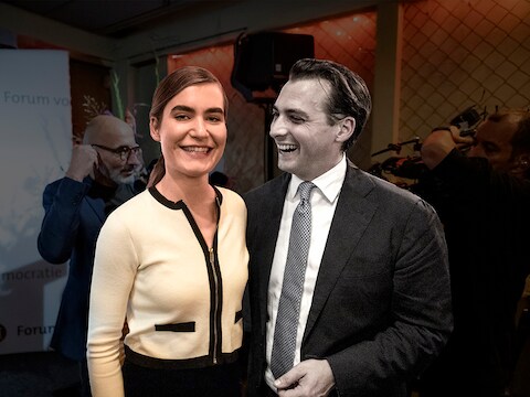 Lidewij de Vos met Thierry Baudet. De twee vieren de verkiezingswinst. 