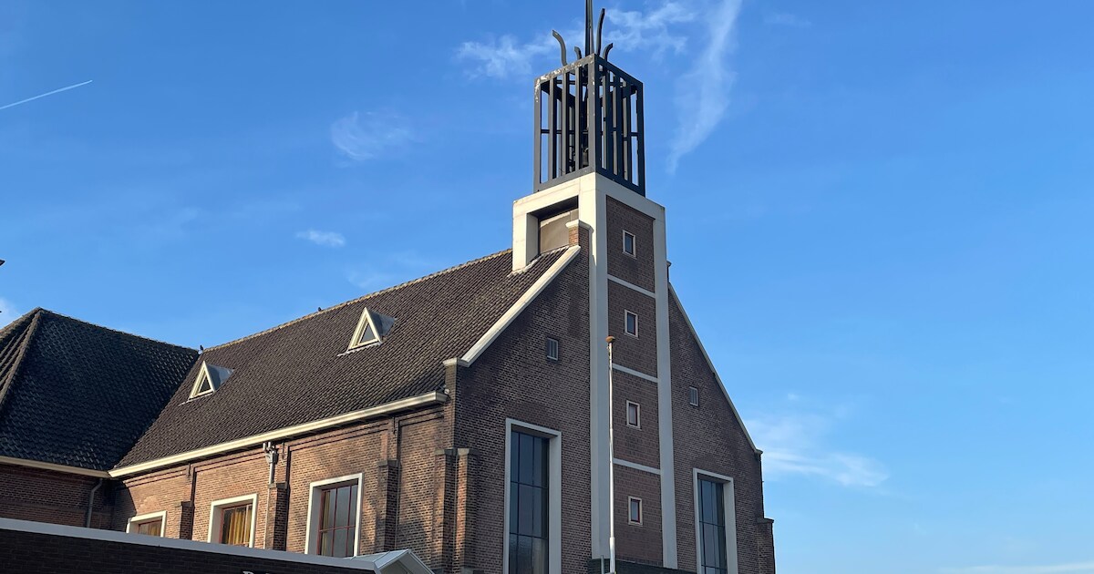 Nieuwendijk verliest een kerktoren: roest maakt de toren op termijn gevaarlijk | Altena