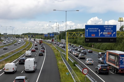 Rommel op de A2 tussen Den Bosch en Zaltbommel: file op de s