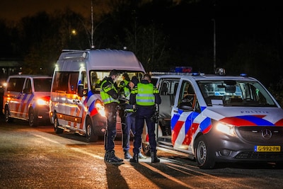 Urenlang grote politiecontrole op A270 tussen Eindhoven en Helmond