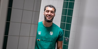 Assim (23) voetbalde met Marokkaanse sterren en wil zich nu bewijzen bij Groen Wit: ‘Ik spreek Targh