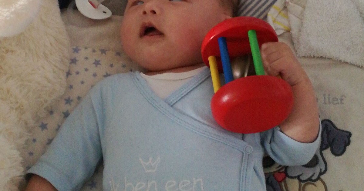 Baby Miguel uit Reusel naar Amerika voor oogoperatie | Oud Reusel - De Mierden