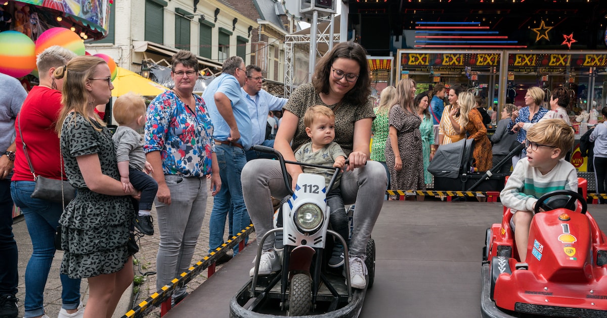 vier-dagen-kermis-op-zwijsenplein-kerkdriel-m-t-feestprogramma-van-de