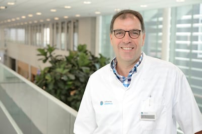 Gynaecoloog pleit voor beloning voor vaccineren: ‘Waarom geen korting op je zorgpremie als je meedoe