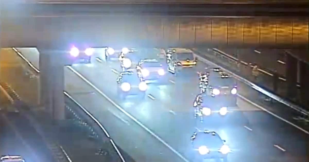 LIVE Files in Brabant | Flinke vertraging op A2 Den Bosch richting Utrecht door ongeluk met meerdere