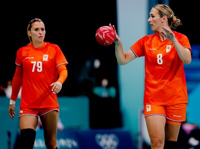 Handbalsters met ervaren Estavana Polman en Lois Abbingh op WK in eigen land: ‘We kunnen echt ver komen’