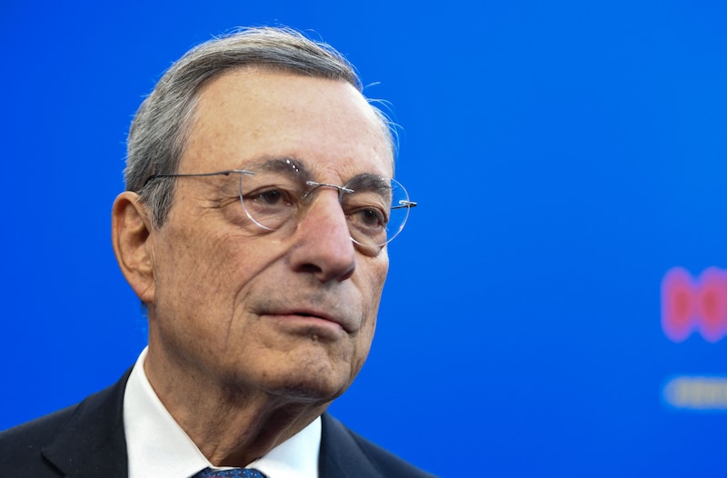 Mario Draghi roept Europa op om échte grootmacht te worden in nieuwe ...