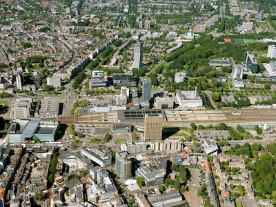 Eindje Omhoog: Eindhoven vanaf hoogte bekijken