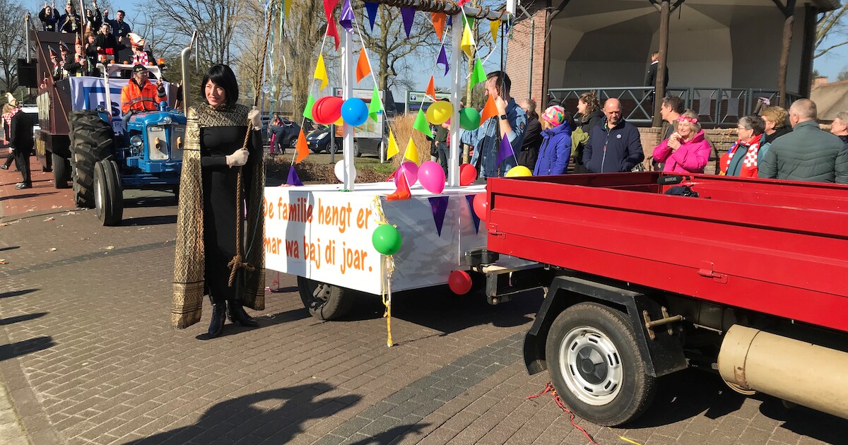 Vermakelijke optocht in Vlierden