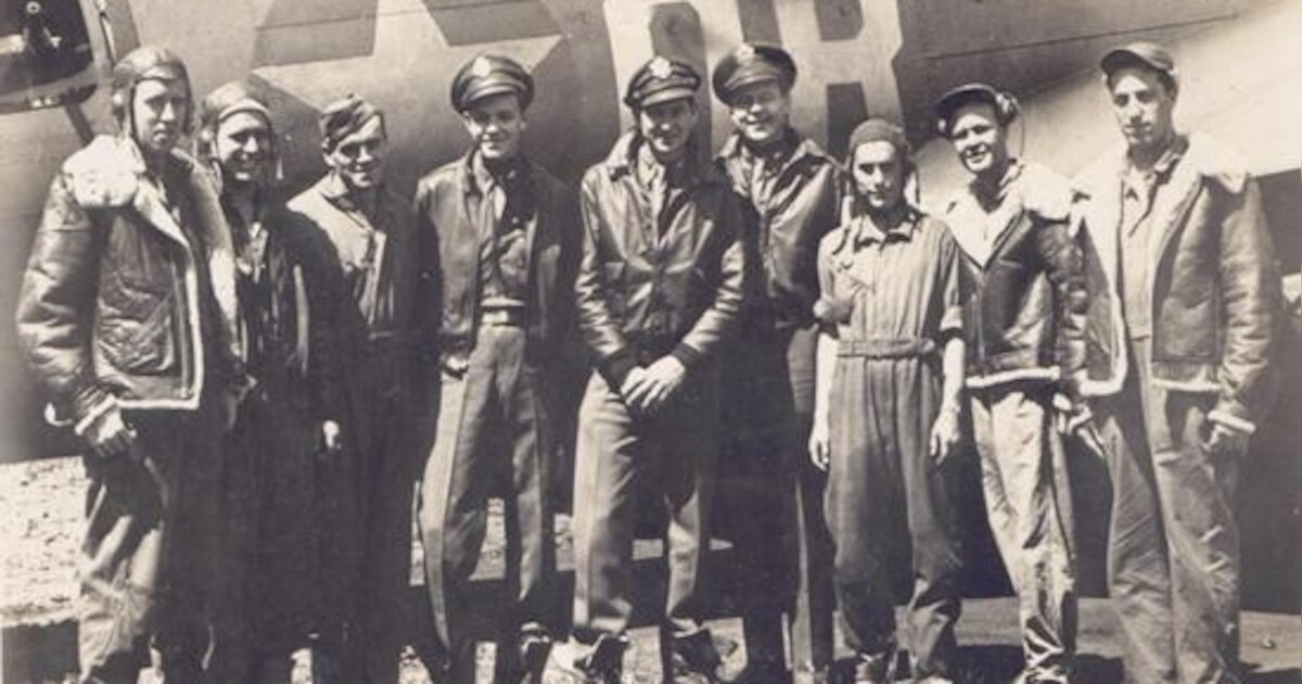 Monument voor B17-bemanning in Opijnen onthuld