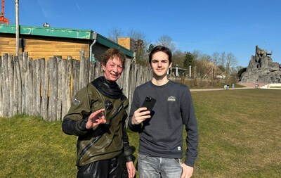 iPhone ligt meer dan een nacht op bodem van recreatieplas in Volkel, maar werkt nog als duikers hem 