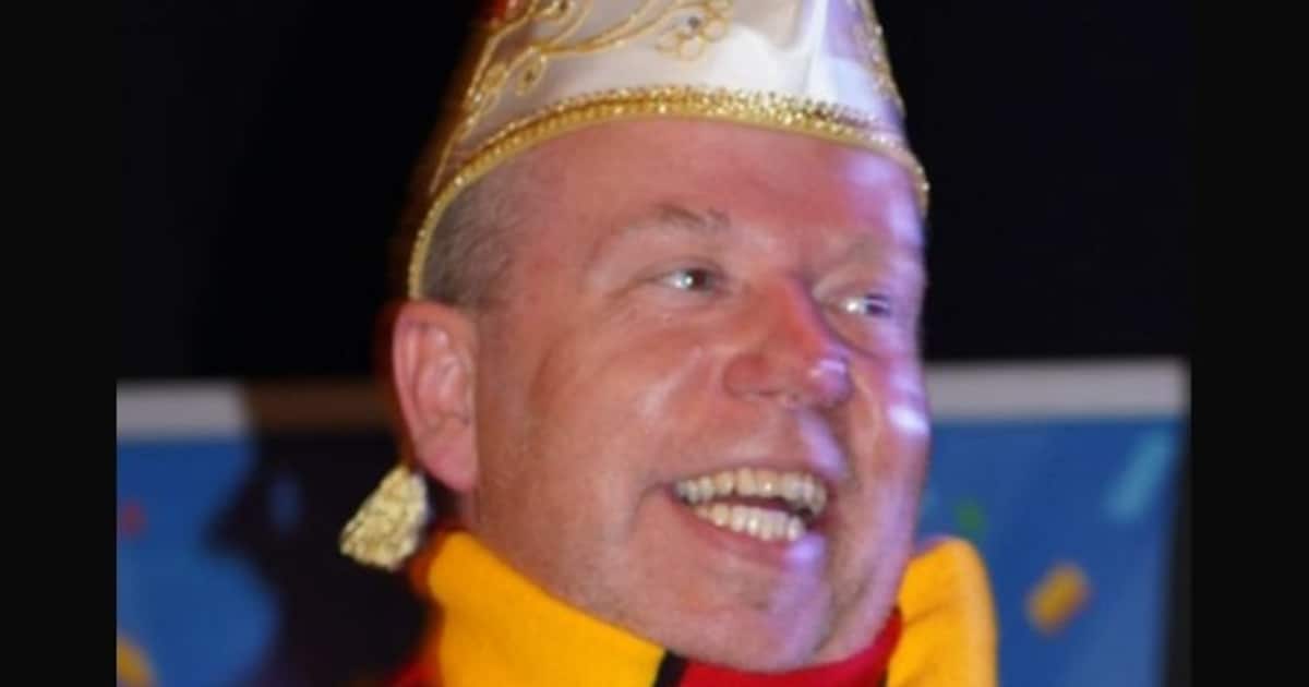 Zilveren erespeld voor prins Rob d’n Irste van Turfstekerslaand | Regio ...
