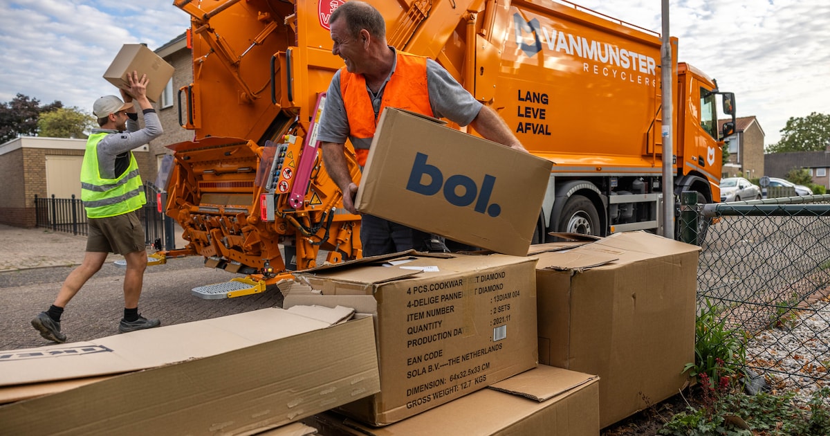 Oud papier ophalen in buitengebied Nistelrode