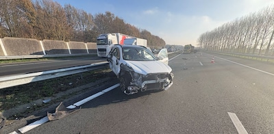 Ongeval op de A2 bij Valkenswaard: auto flink beschadigd