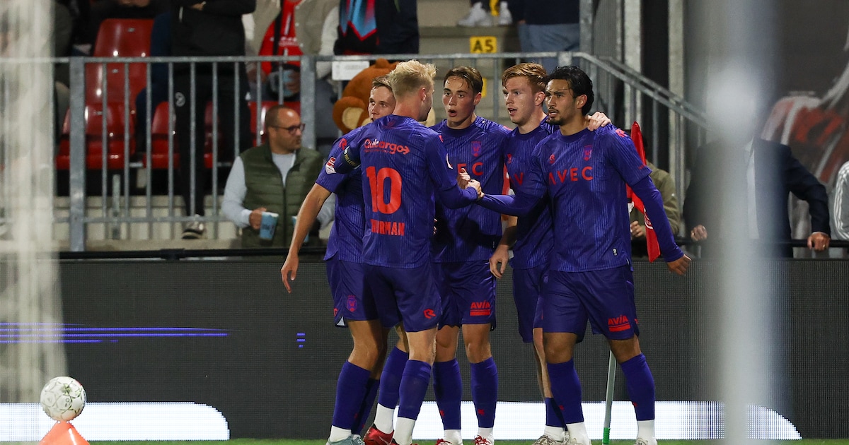 LIVE | Goal Willem II! Tilburgers komen aan de leiding in Almere na knappe kopbal van spits Devin Ha