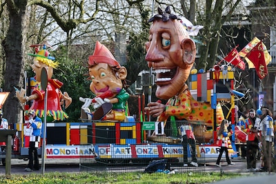 Optocht in Rossum ‘slaat op til(t)’