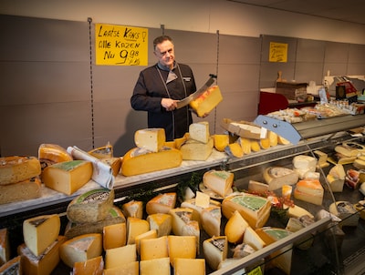 De kaaswinkel van Kees (66) loopt als een tierelier, maar door bouwplannen moet hij pand in Eindhove