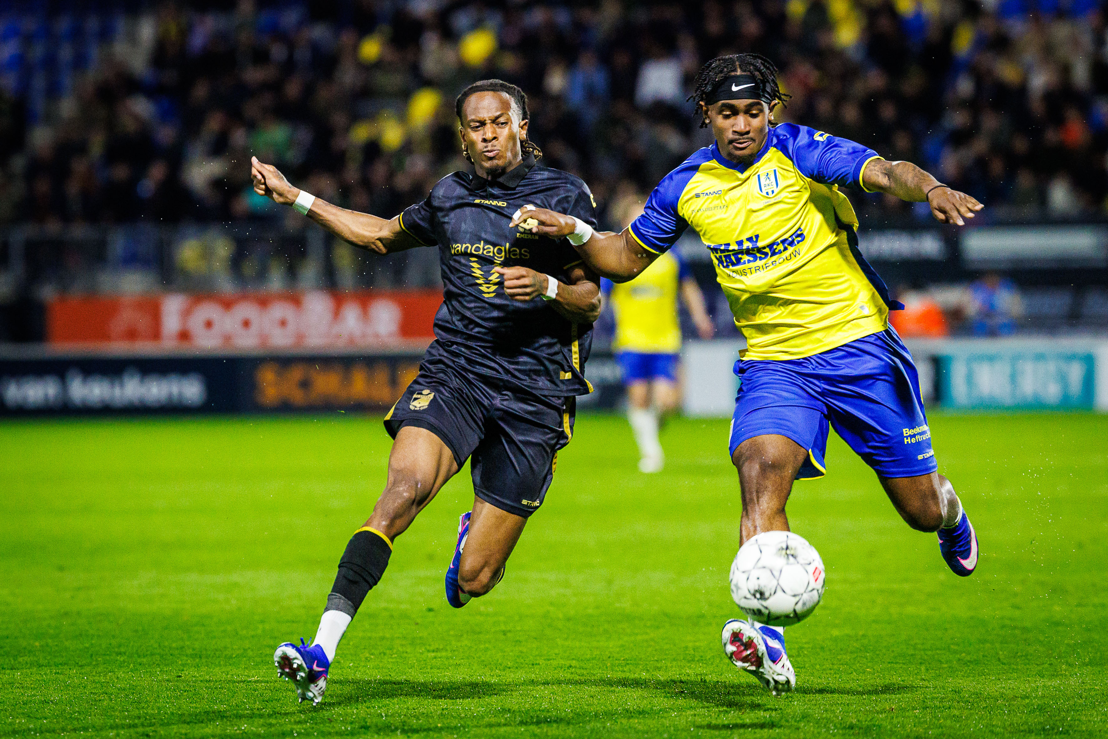 LIVE | RKC komt plots goed weg tegen FC Emmen, terwijl er daarvoor weinig aan de hand leek