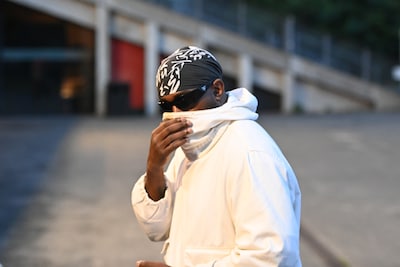 Verwarring rond kort geding Kanye West dat nú bezig is: omstreden rapper gespot in Amsterdams hotel