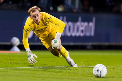 RKC dicht bij huurovereenkomst met PSV’er Niek Schiks, doelman verlengt eerst contract