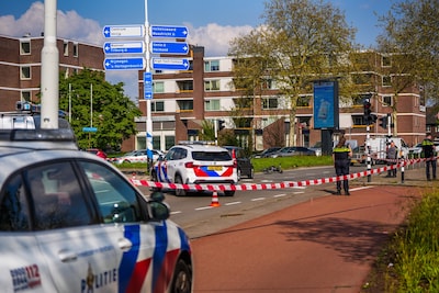 Fietser geschept door auto in Eindhoven: zwaargewond naar ziekenhuis